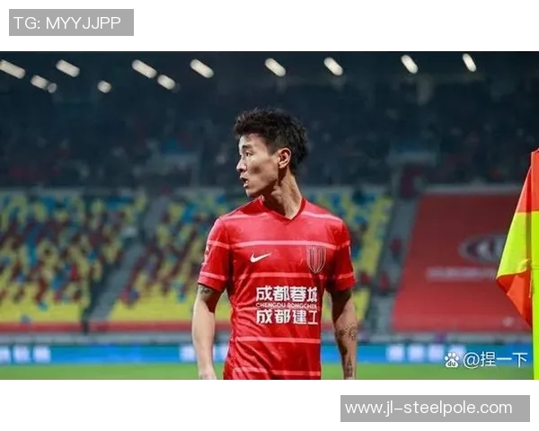 国足为何在关键时刻坚持不换人战术背后的深层原因分析